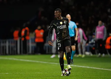 Nuno Mendes zszedł z urazem. PSG ma problem przed meczem z Barceloną