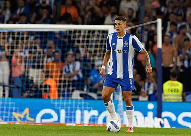 FC Porto wykupuje Jakuba Kiwiora z Arsenalu