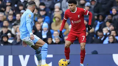 Liverpool odrzuca ofertę Bayernu za Luisa Diaza