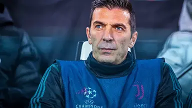 Buffon miażdży włoski futbol: Kryzys przez polityków