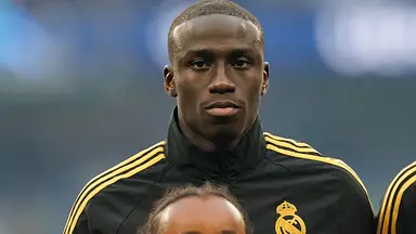 Mendy poza planami Mourinho. Real dopina Cucurellę