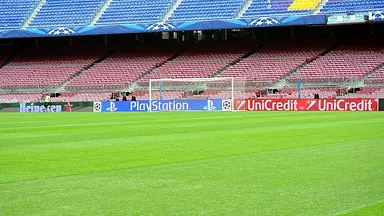 Opóźniony powrót Barcelony na Camp Nou
