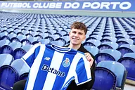 Pietuszewski zostaje w FC Porto. Piekarski uciął temat