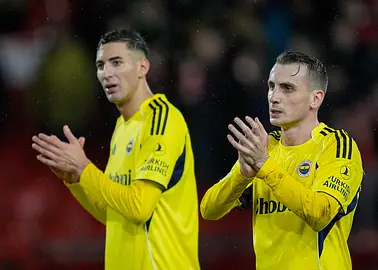 Fenerbahçe odrobiło straty, ale nie wygrało. Roma wywozi punkt z Istanbułu