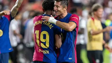 Lewandowski zrównuje się z Neymarem w Barcelonie