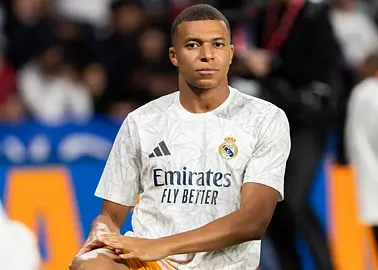 Michael Owen wskazał faworyta do Złotej Piłki. „Kylian Mbappé ma dużą szansę”