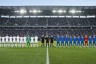 Ile osób gra w drużynie piłki nożnej? Liczba zawodników i rodzaje meczów