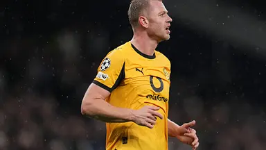 Julian Ryerson z kolejnym urazem. Obrońca Borussii Dortmund nie dokończył meczu Norwegii