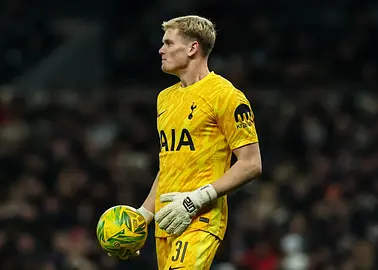 Szokująca zmiana w Tottenhamie. Kinsky szykowany na przyszłość?