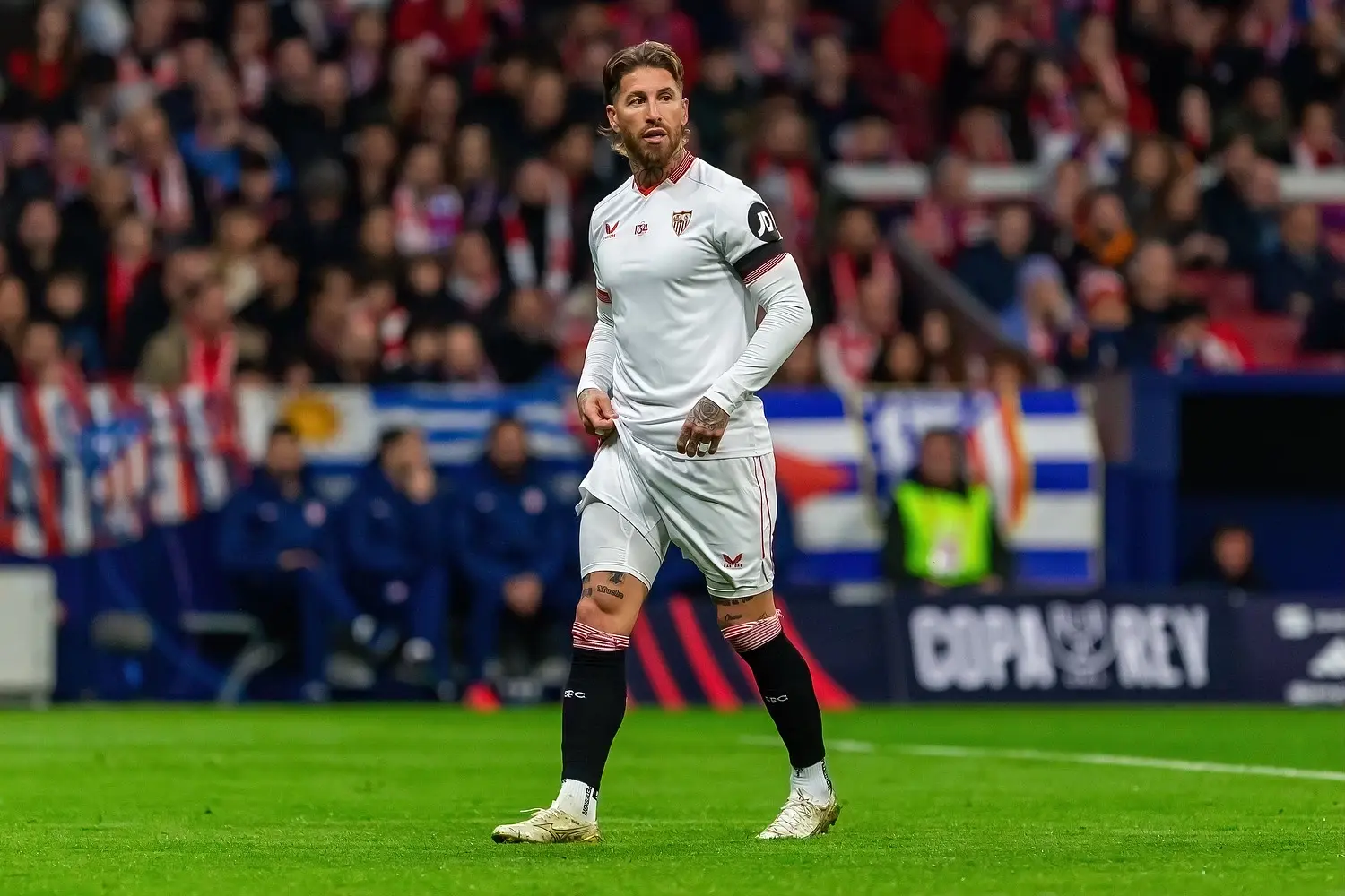Sergio Ramos dąży do przejęcia Sevilli