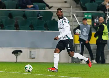 Legia remisuje z Radomiakiem. Jean Pierre-Nsame krytykuje murawę