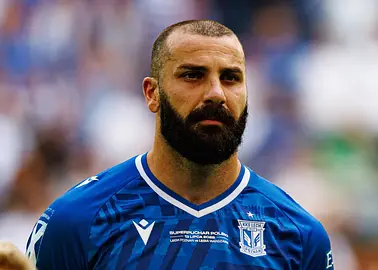 Samobój Joao Moutinho daje Lechowi Poznań zwycięstwo nad Szachtarem