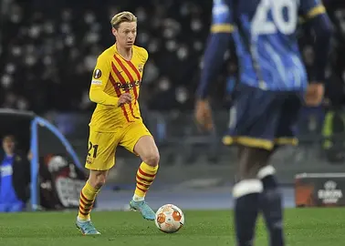 Barcelona bez Frenkiego de Jonga na mecz z Newcastle