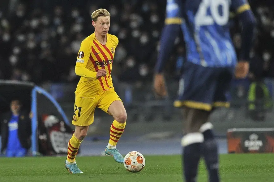 Barcelona bez Frenkiego de Jonga na mecz z Newcastle