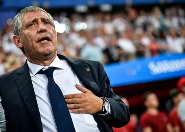 Zarobki Fernando Santosa – ile zarabiał trener reprezentacji Polski?