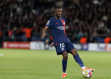 Dembélé królem Paryża. Nie zamierza opuszczać PSG