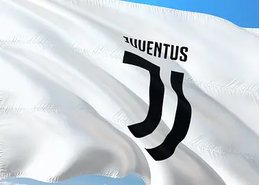 Juventus poluje na wolnych graczy: Pellegrini i Senesi na celowniku