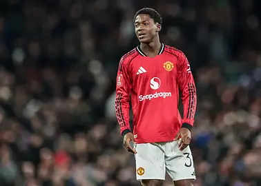 Kobbie Mainoo przedłuża kontrakt z Manchesterem United do 2031 roku