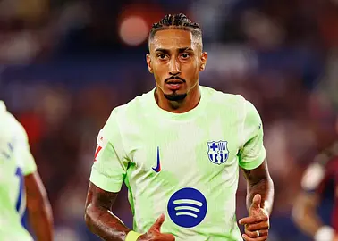 Barcelona rozważa sprzedaż Raphinhi latem