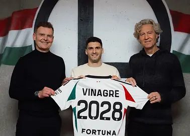 Oficjalnie: Legia wykupiła Rubena Vinagre 