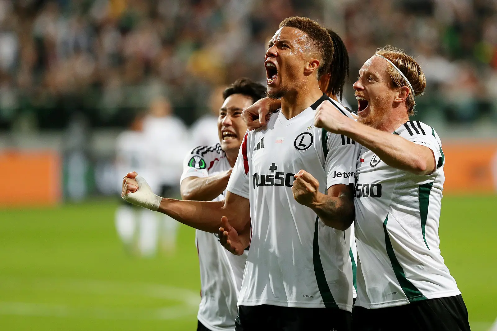 Legia Warszawa deklasuje Ruch Chorzów i melduje się w finale [WIDEO]
