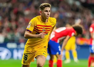 Barcelona pokonuje Levante 3-0 i wraca na fotel lidera