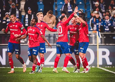 Raków Częstochowa przegrywa z Fiorentiną w doliczonym czasie