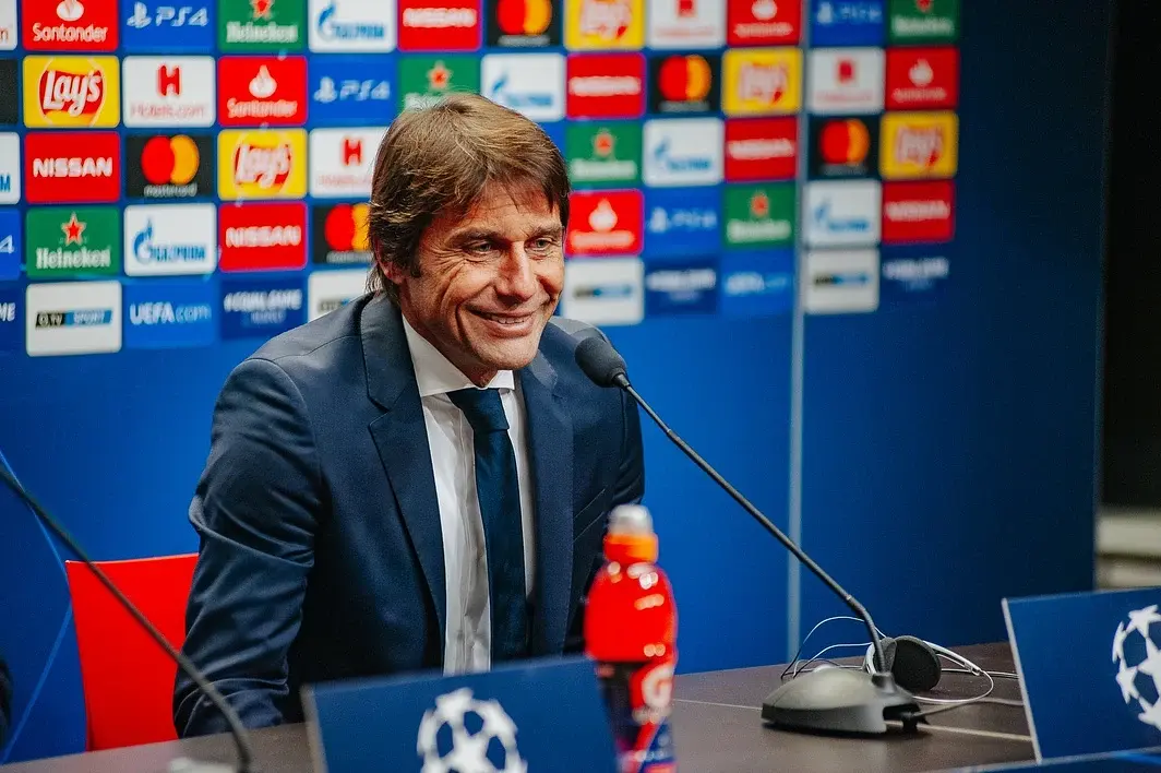 Napoli stawia na stabilność: Conte otwarty na dalszą współpracę