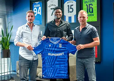 Oficjalnie: Terry Yegbe nowym piłkarzem Lecha Poznań. Hitowy transfer Kolejorza