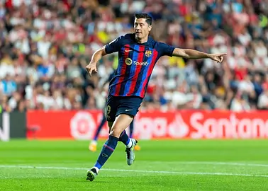 Barcelona celuje w Vlahovicia jako następcę Lewandowskiego