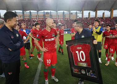 Adrian Mierzejewski kończy karierę!